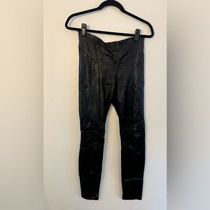 Theory Black leather front and knit back leggings. Size:M but runs big